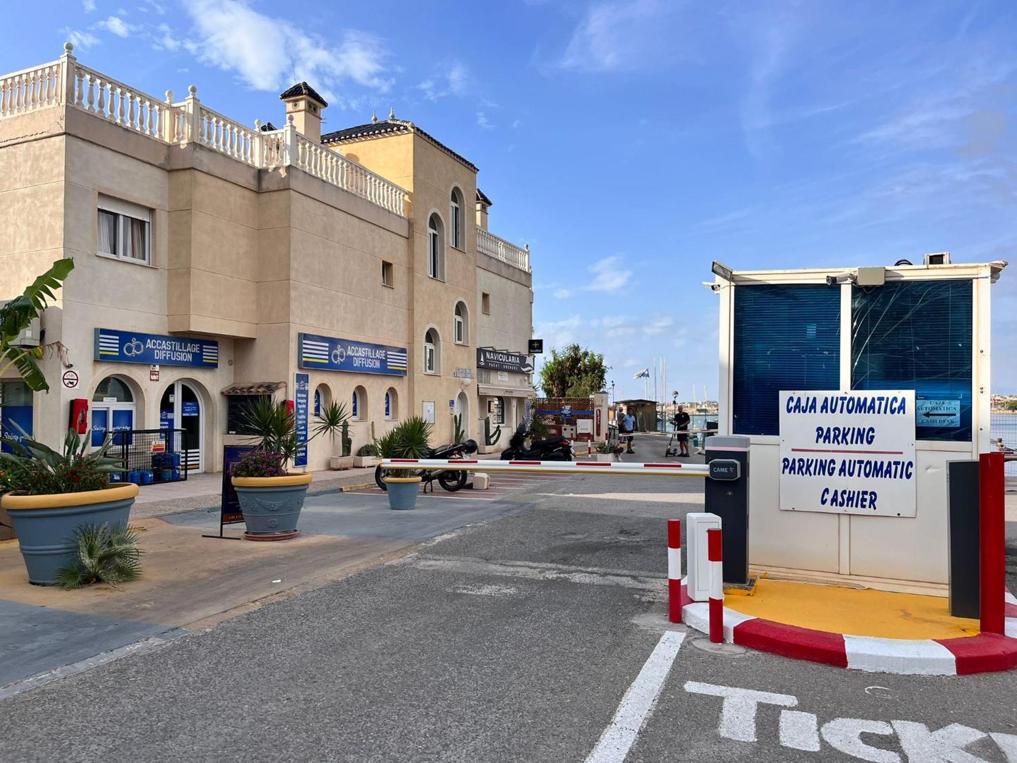 Apartamentos Marina Internacional Τορεβιέχα Εξωτερικό φωτογραφία
